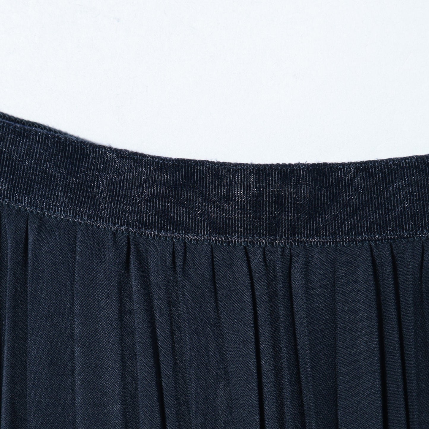 MID/L PLEATS SKT