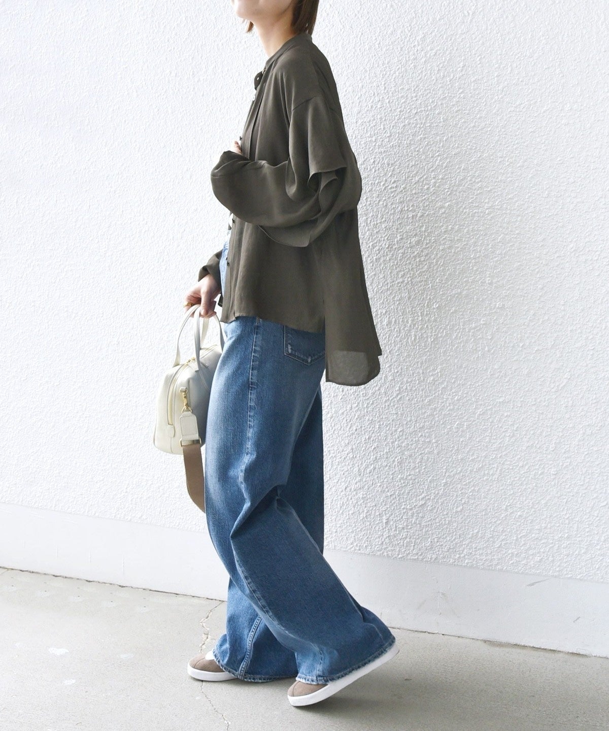 〈手洗い可能〉ドライ ツイスト 袖 ラッフル ロング スリーブ ブラウス