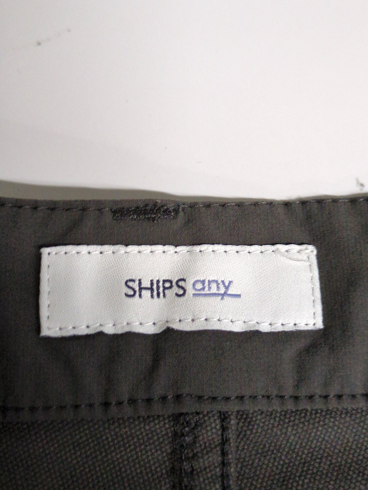 SHIPS any: 〈洗濯機可能・撥水〉4WAYストレッチ スリム テーパード テック チノ パンツ