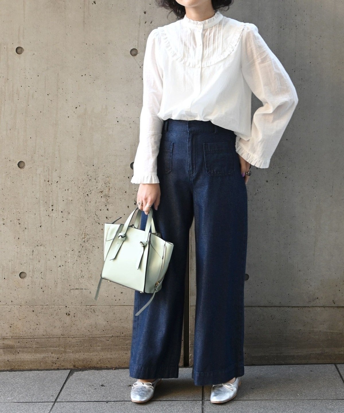 SHIPS any: フリル スタンドカラー ブラウス〈ウォッシャブル〉