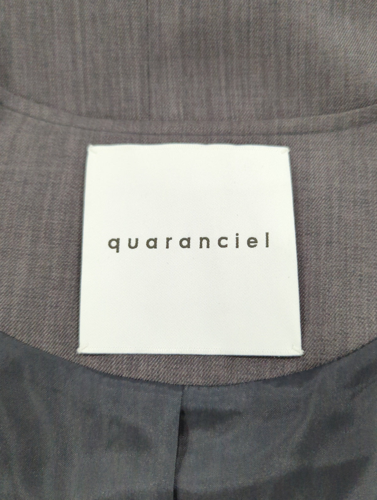 quaranciel:〈洗濯機可能〉ウーステッド フレンチスリーブ Vネック ベスト ジレ