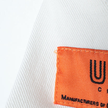 【SHIPS別注】UNIVERSAL OVERALL: Vネックジャンパースカートwhite