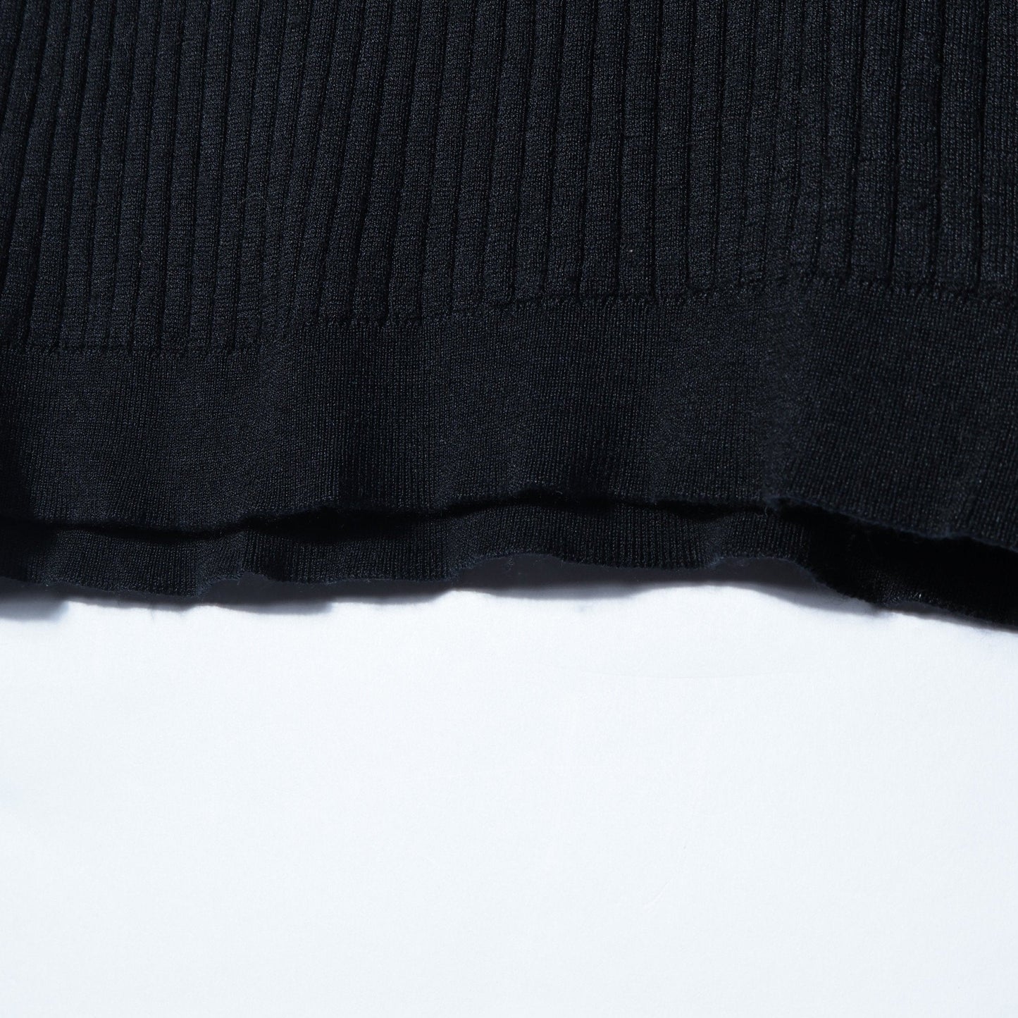 SHIPS Primary Navy Label:シルクカシミヤタートルネック