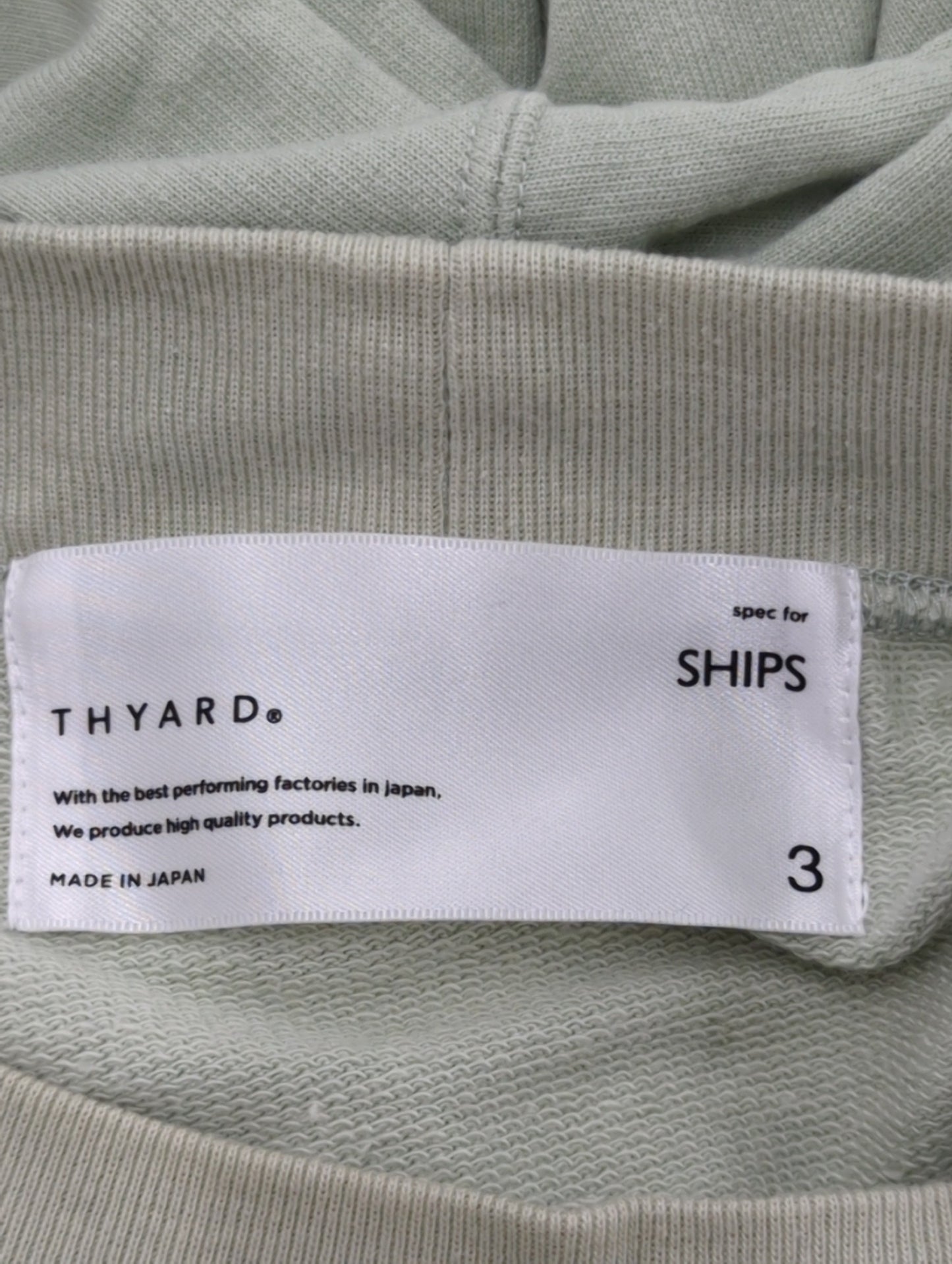 【SHIPS別注】THYARD: スーピマコットン インレー モックネック Tシャツ