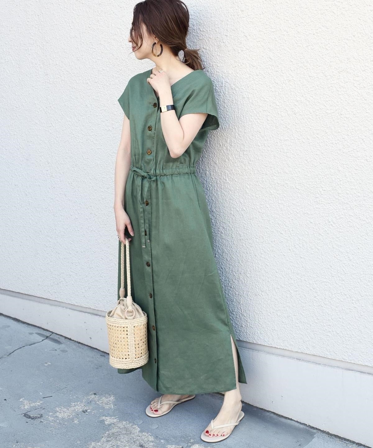 〈手洗い可能〉2WAYリネンVネックワンピース