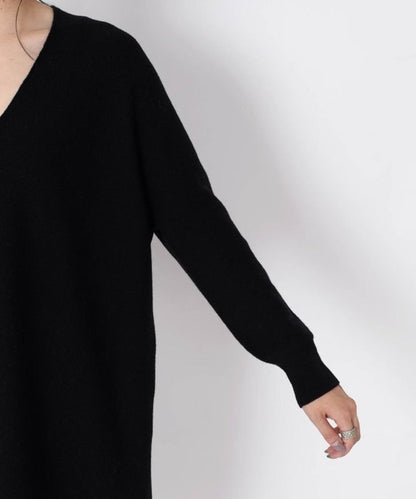 【手洗い可能】ホールガーメントVネックワンピース