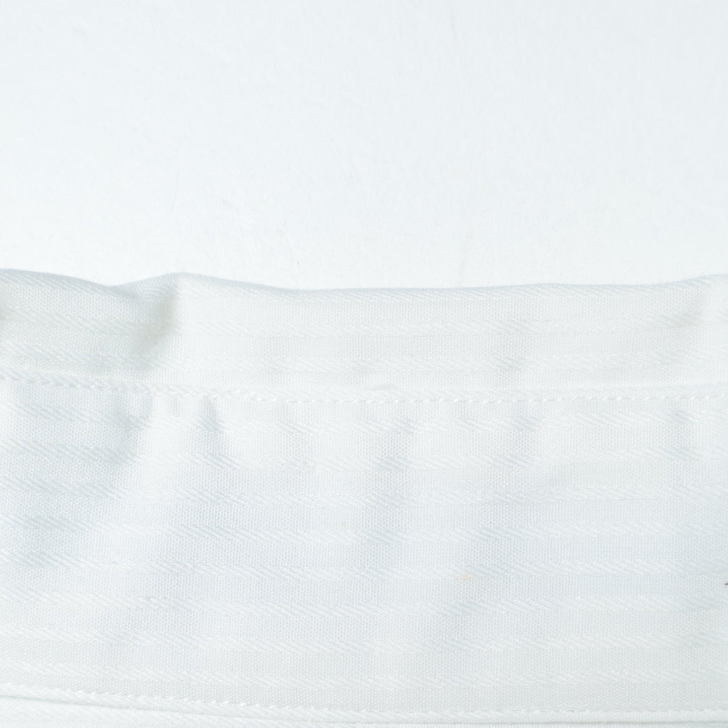 SHIPS:LON-ST REV DOBBY SEMI-WIDE