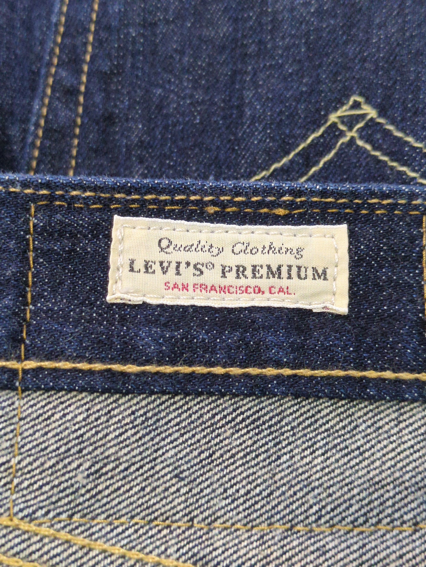 LEVIS:パンツ