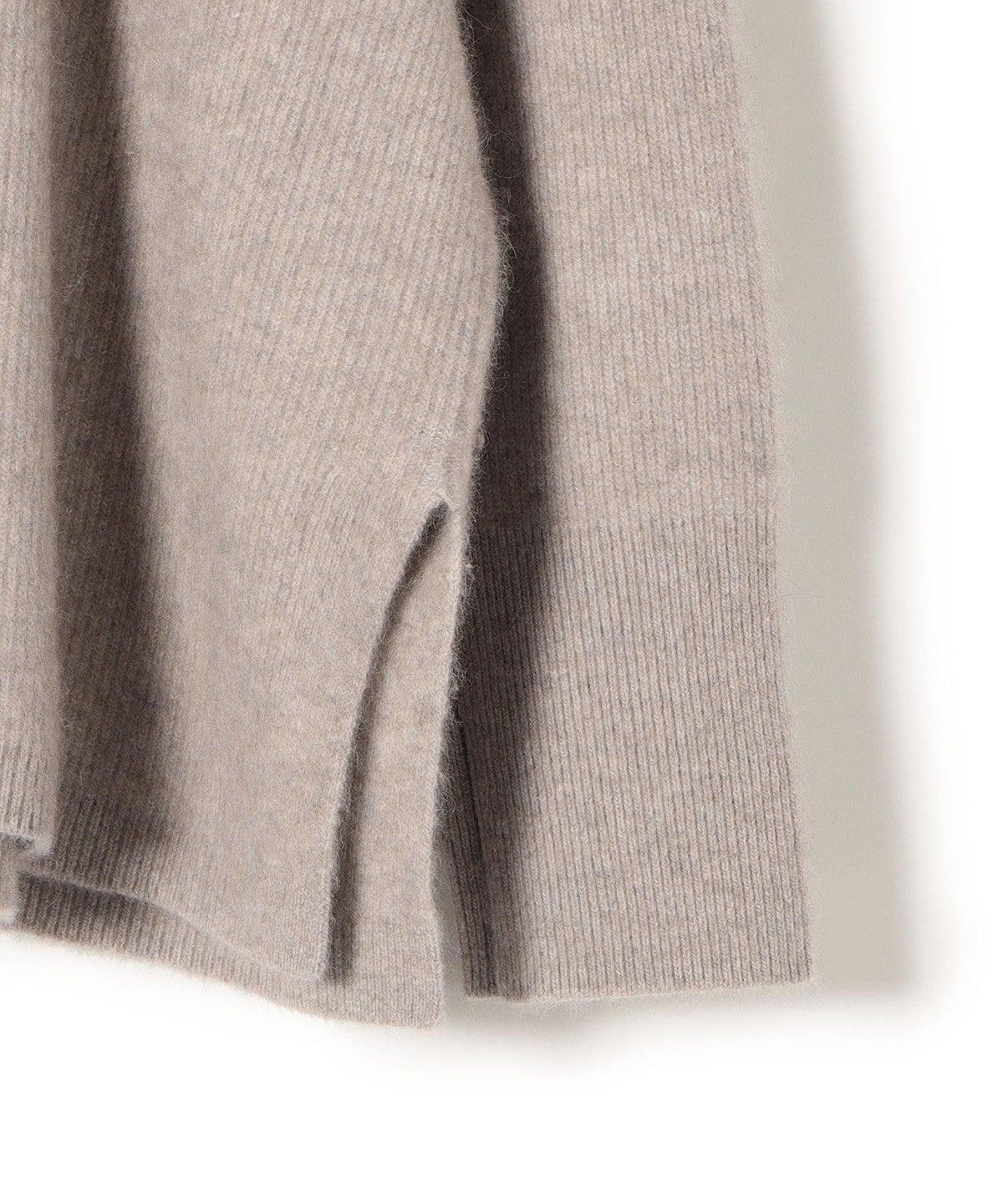 〈手洗い可能〉へアリークルーネックカーディガン