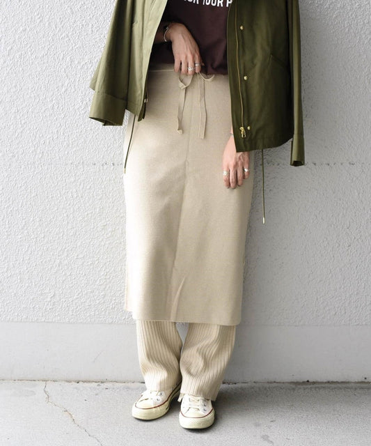 Khaju:ニットスカート×パンツ