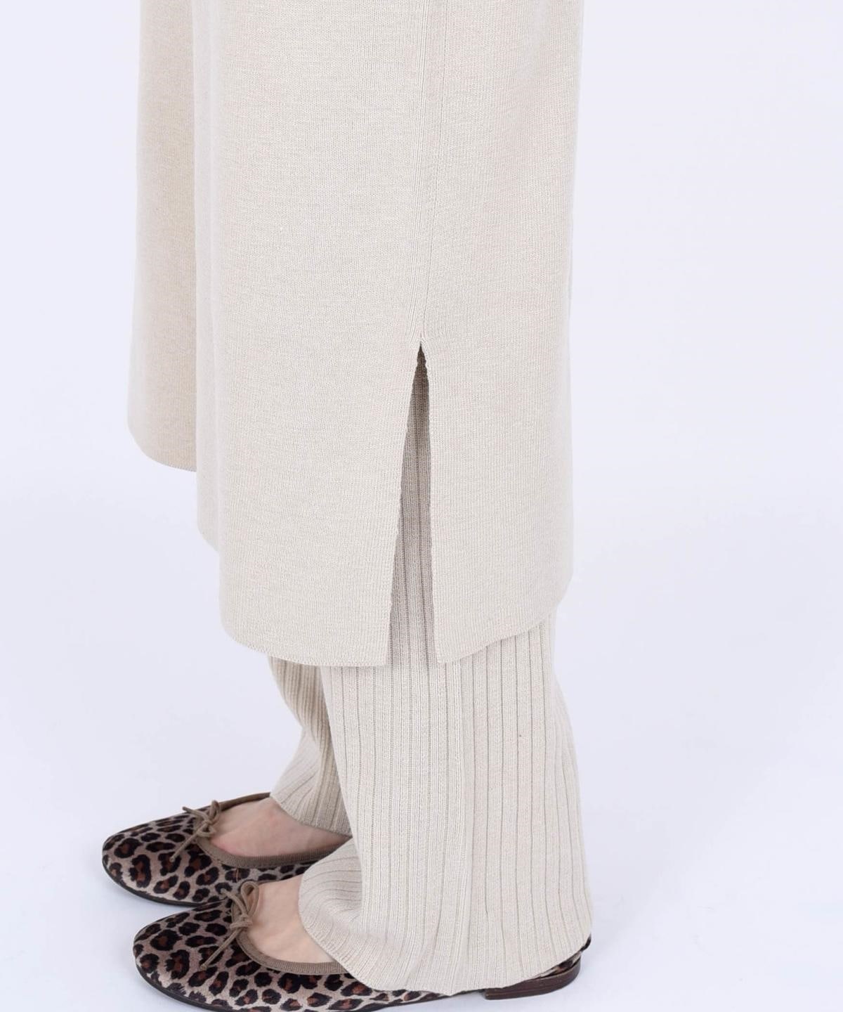 Khaju:ニットスカート×パンツ