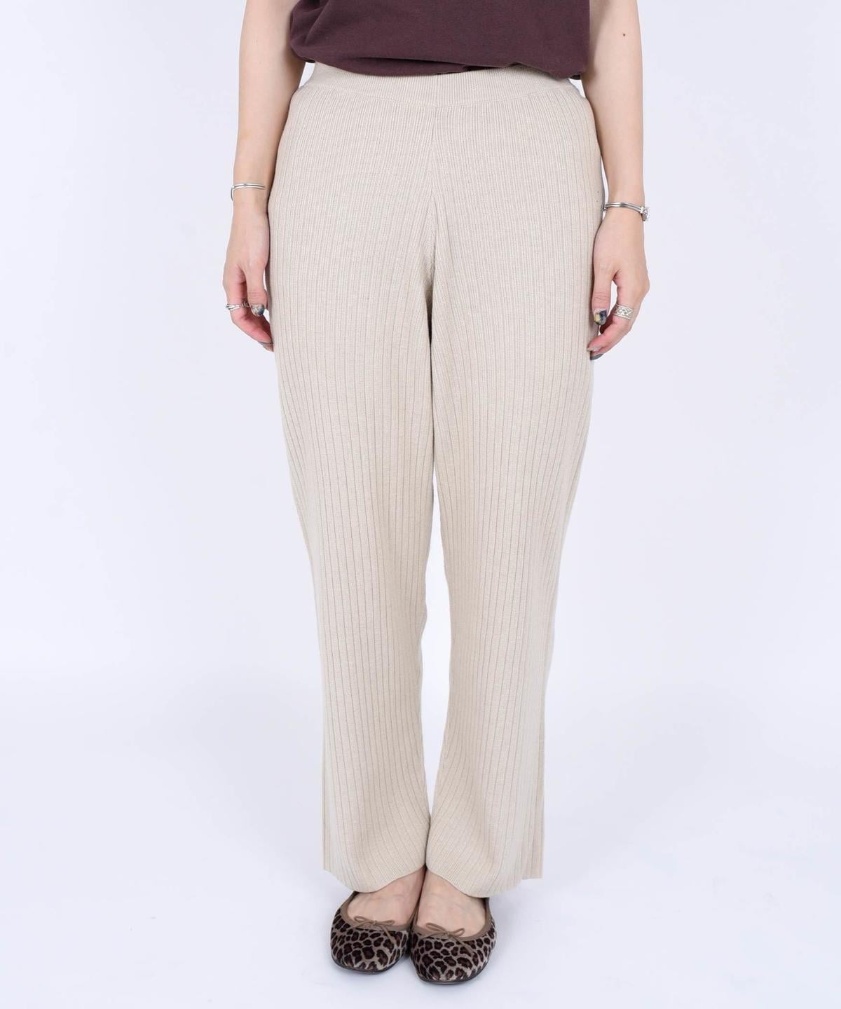 Khaju:ニットスカート×パンツ