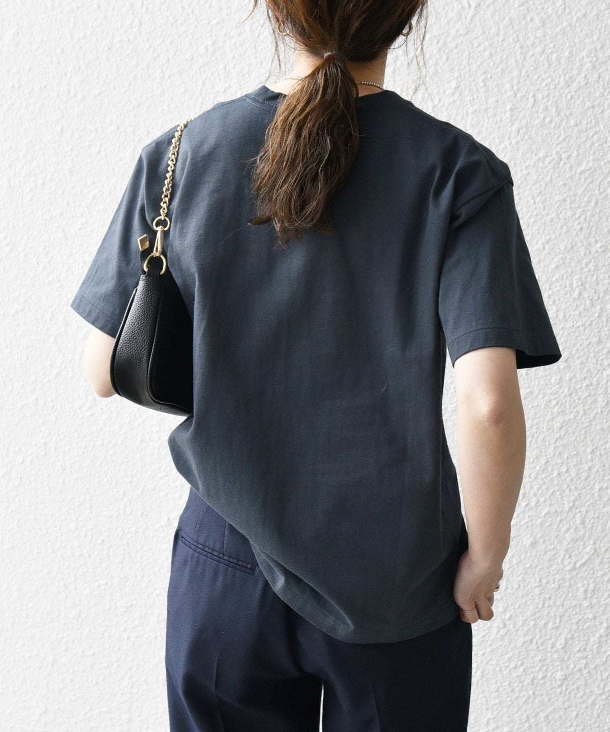 【SHIPS any別注】Collegiate Pacific:〈洗濯機可能〉V ガゼット プリント Tシャツ 24SS