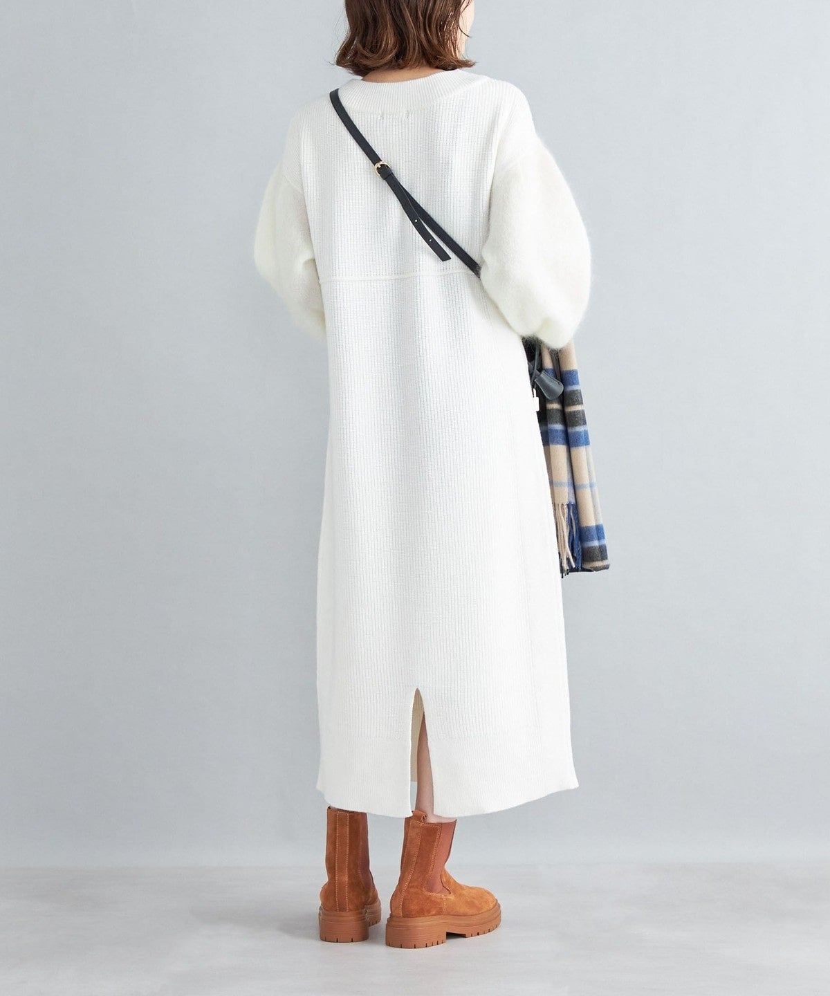 〈手洗い可能〉袖エアリー切替ロングニットワンピース