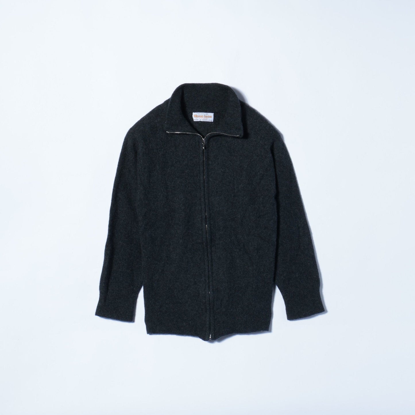 WILLIAM LOCKIE AND CO. LTD:ニット/セーター