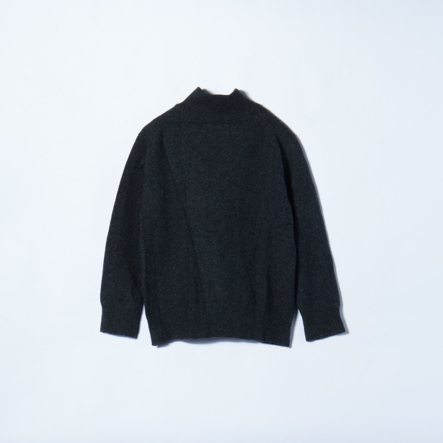 WILLIAM LOCKIE AND CO. LTD:ニット/セーター