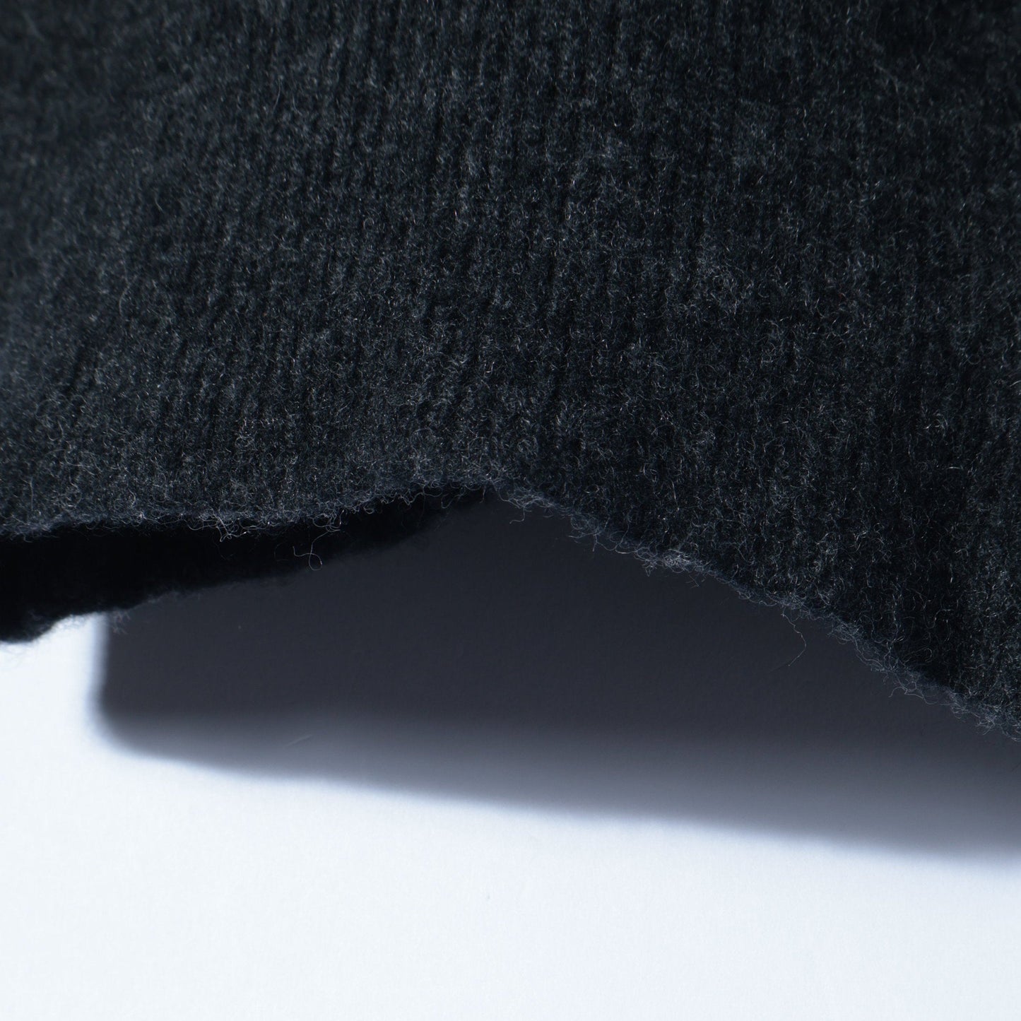 WILLIAM LOCKIE AND CO. LTD:ニット/セーター