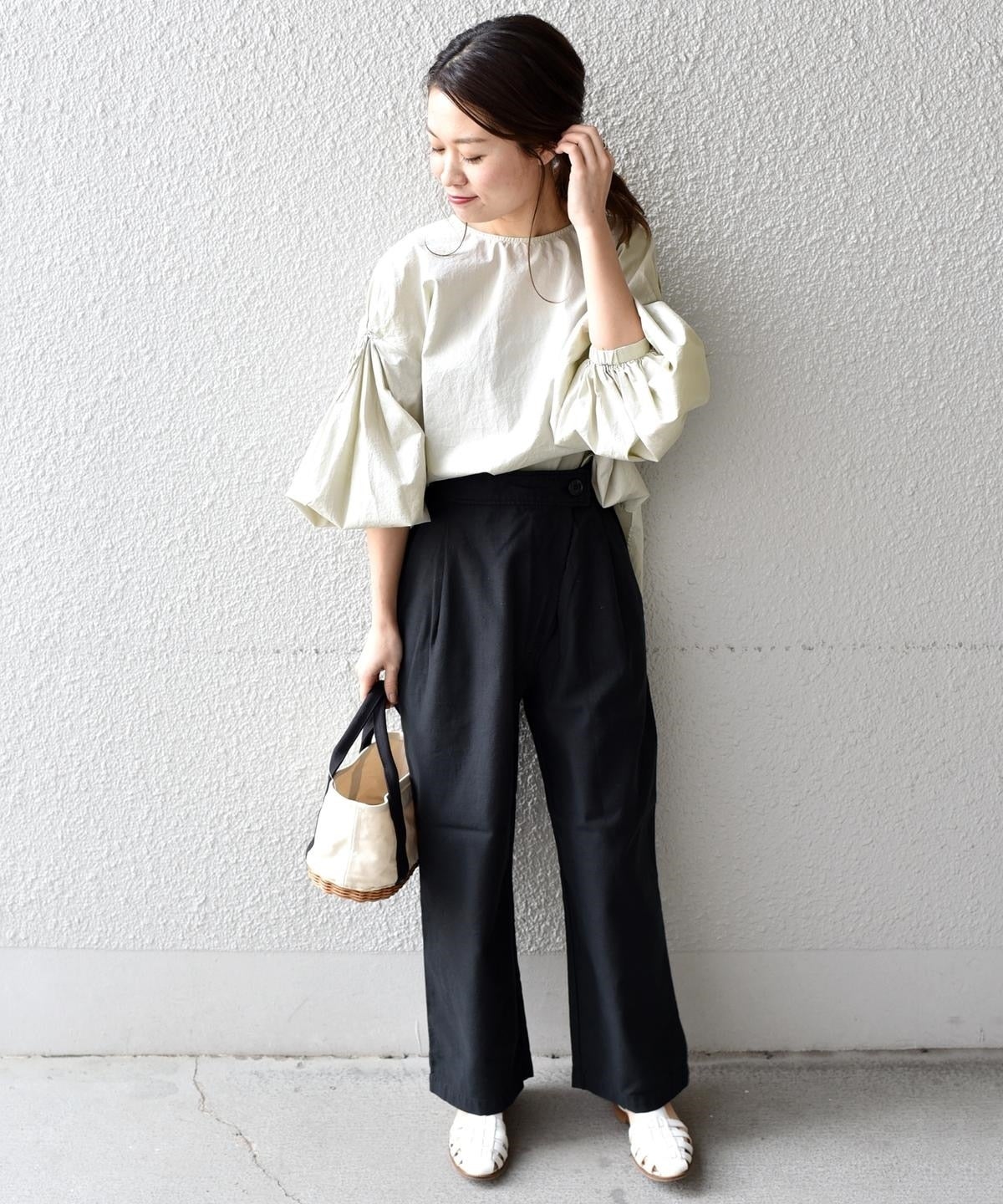 liflattie ships:バックサテンスラントパンツ