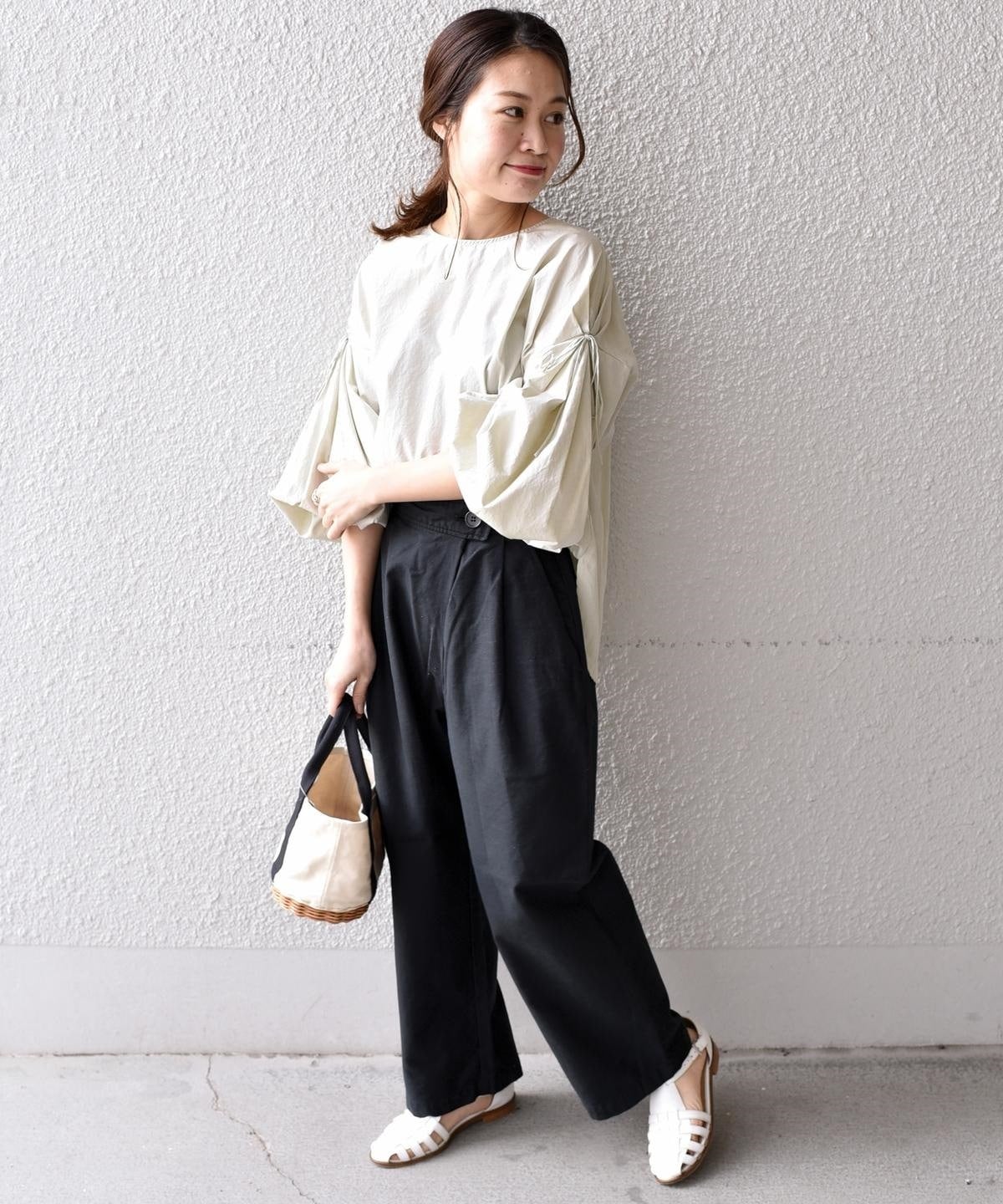 liflattie ships:バックサテンスラントパンツ