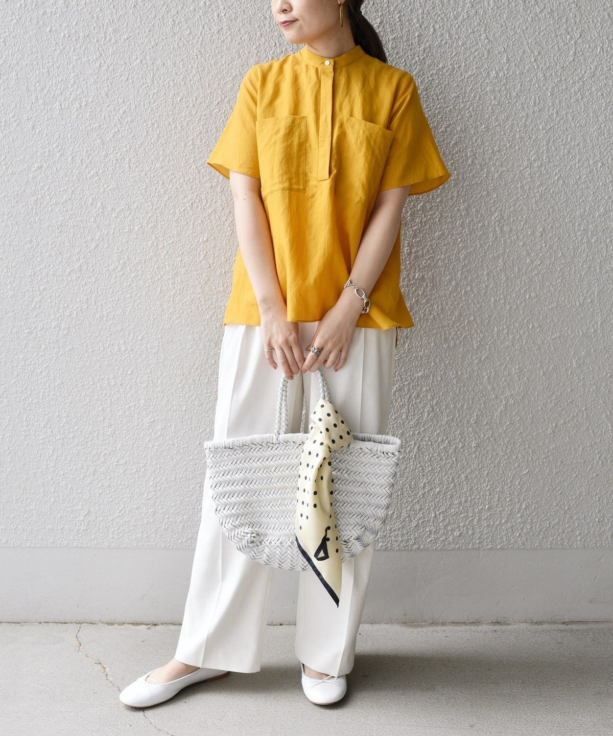 〈手洗い可能〉麻混 バンドカラー 半袖 ブラウス