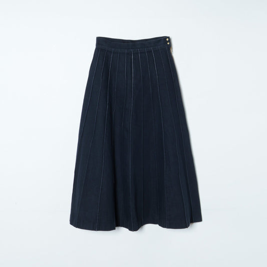 Nell:CTN PIN TUCK SK