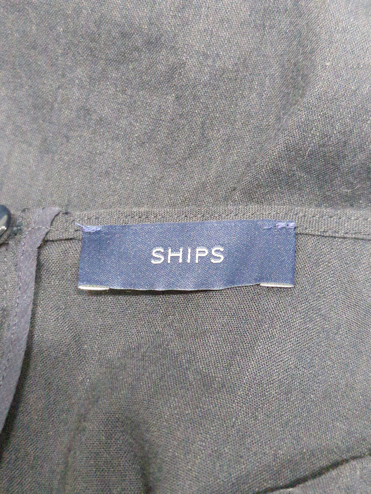SHIPS:LNN/RY RUFFLE SLEEVE BL