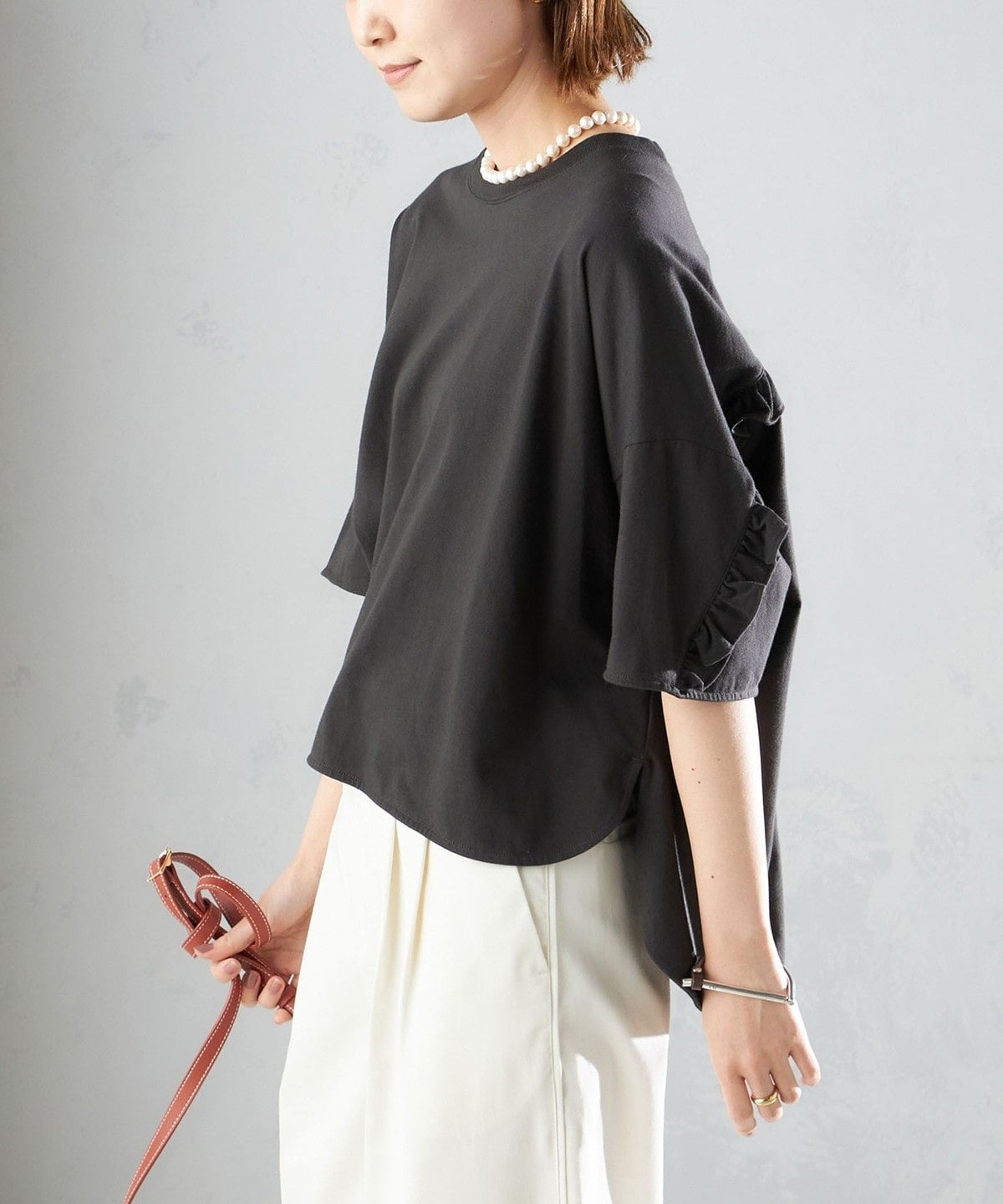 〈洗濯機可能〉バック フリル 半袖 Tシャツ