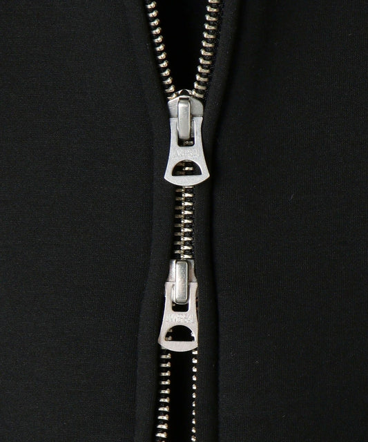 【SHIPS別注】Champion: Wrap Air(R) ハイネック ジップ パーカ