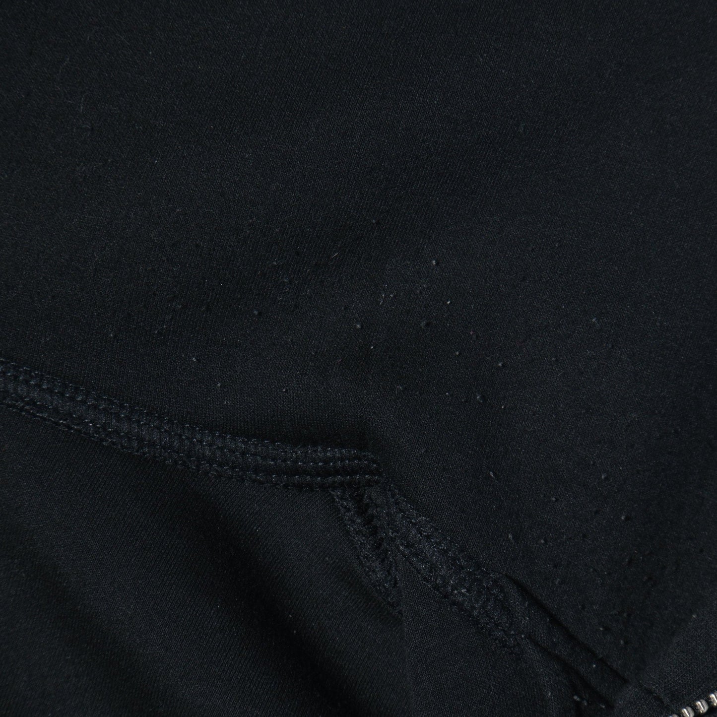 【SHIPS別注】Champion: Wrap Air(R) ハイネック ジップ パーカ
