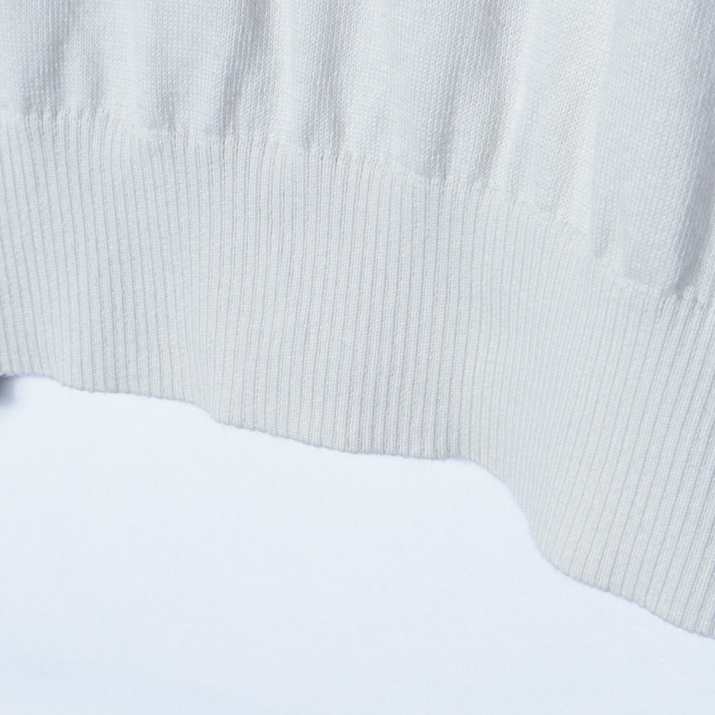 SHIPS Primary Navy Label:〈手洗い可能〉スヴィン ドルマン プルオーバー