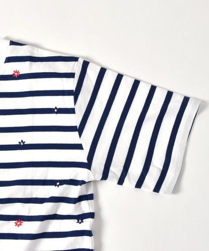 SU: スモール フラワー エンブロイダリー Tシャツ