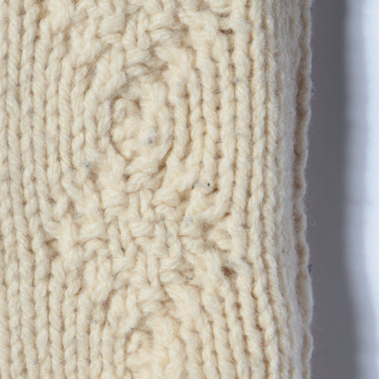 WJKW:HAND KNITTED OP
