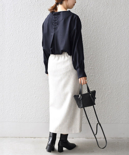 〈手洗い可能〉バックレースアッププルオーバー