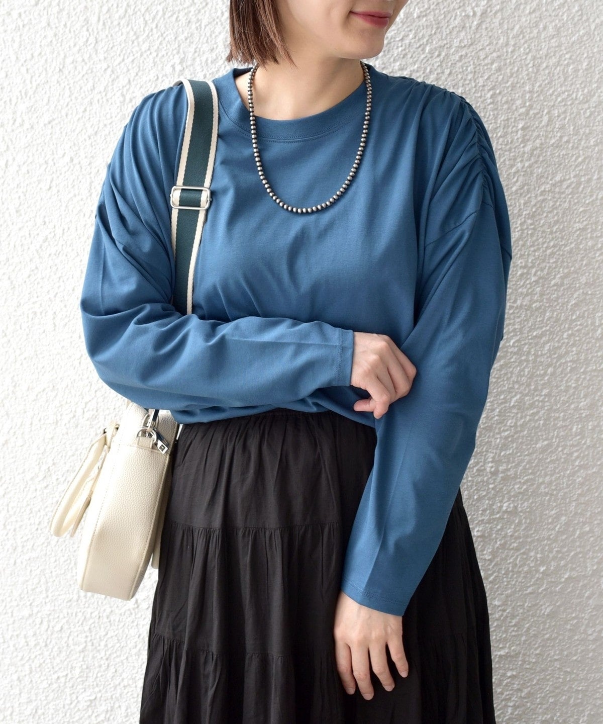 〈洗濯機可能〉ショルダー ギャザー ラウンド へム ロング スリーブ TEE
