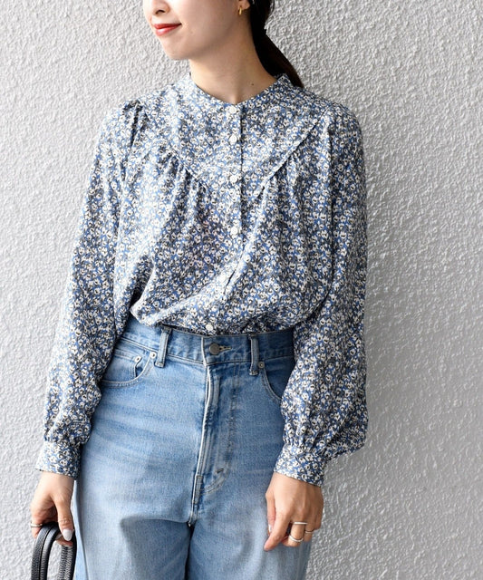 〈手洗い可能〉プリントギャザーブラウス