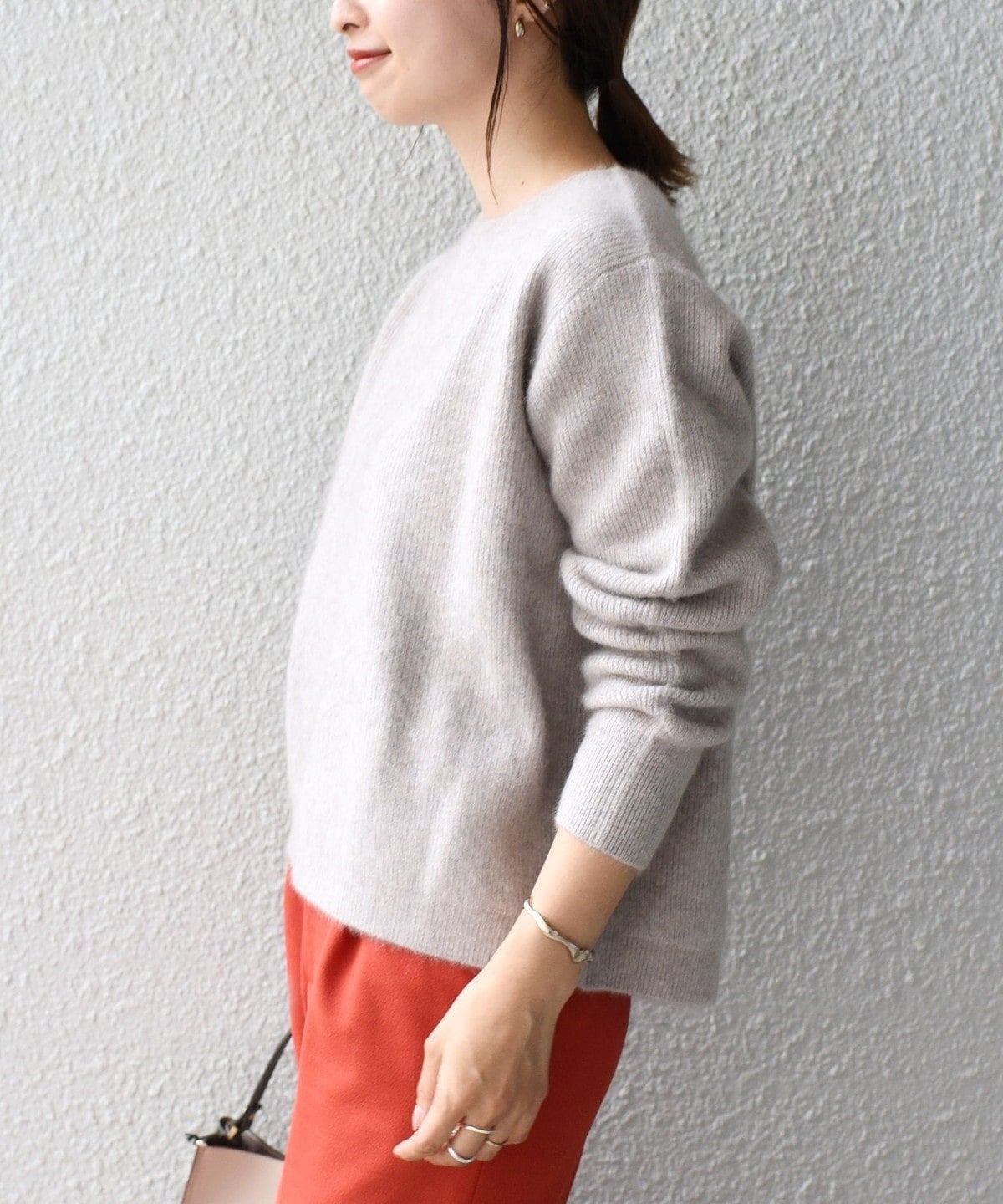 〈手洗い可能〉ヘアリークルーネックプルオーバー