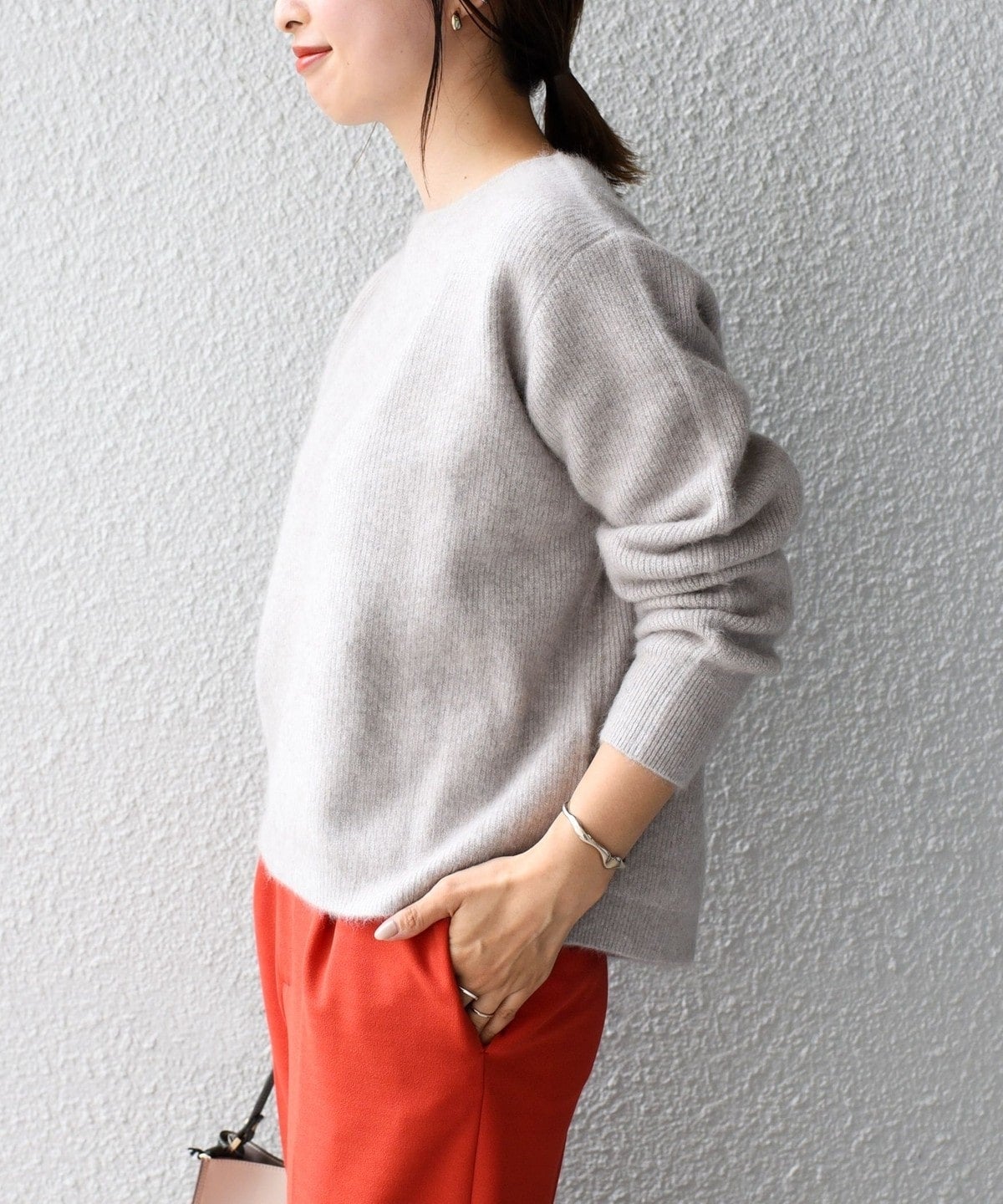 〈手洗い可能〉ヘアリークルーネックプルオーバー