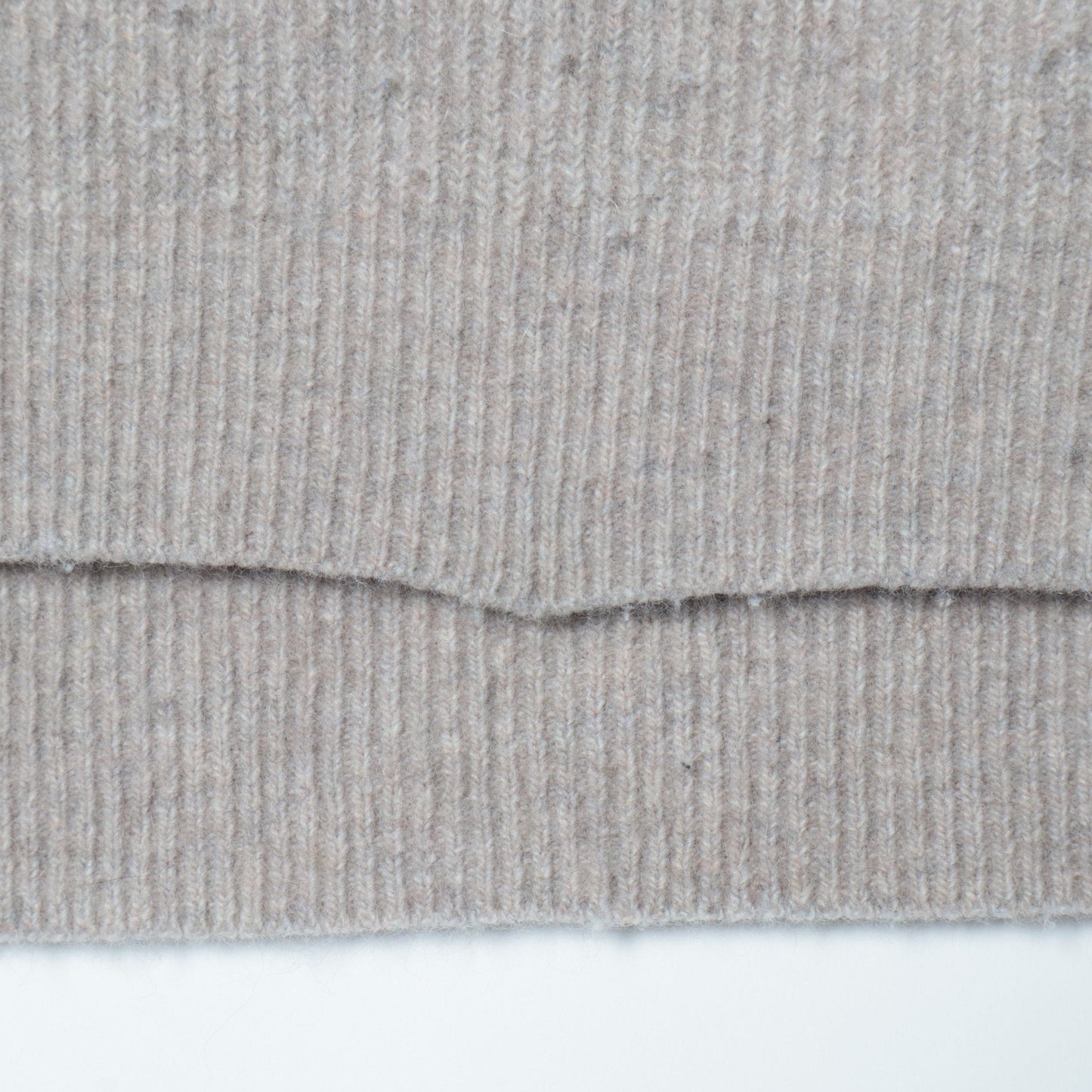 〈手洗い可能〉ヘアリークルーネックプルオーバー