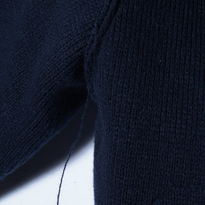 【SHIPS別注】LOGAN KNITTING MILLS: Vネック パッチ カーディガン