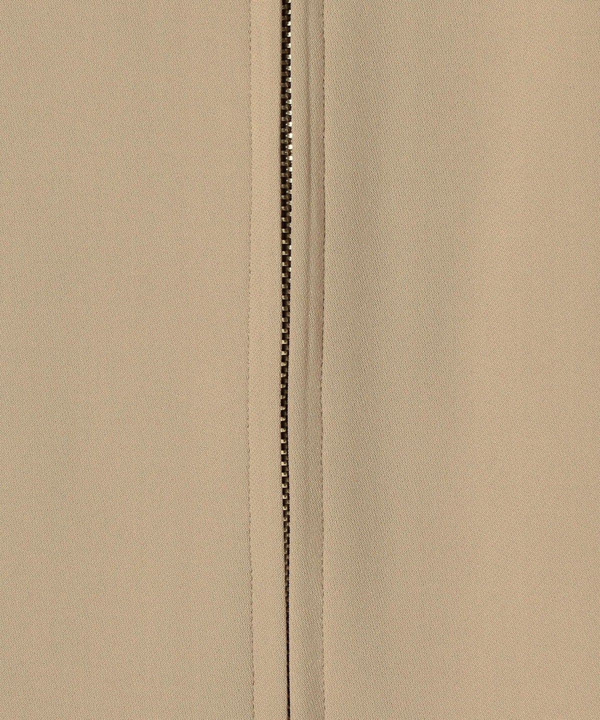 Wai+:バックフルジッププルオーバー