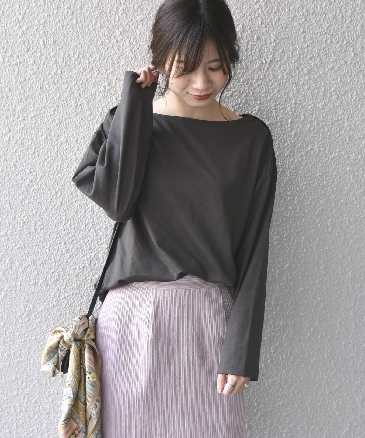 Khaju:クロスボートネックプルオーバー