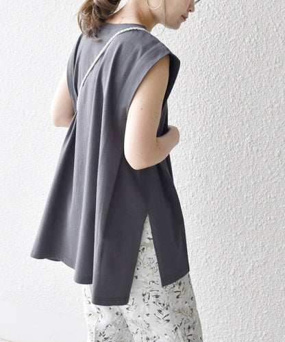 【WEB限定】ショルダータックカットソー