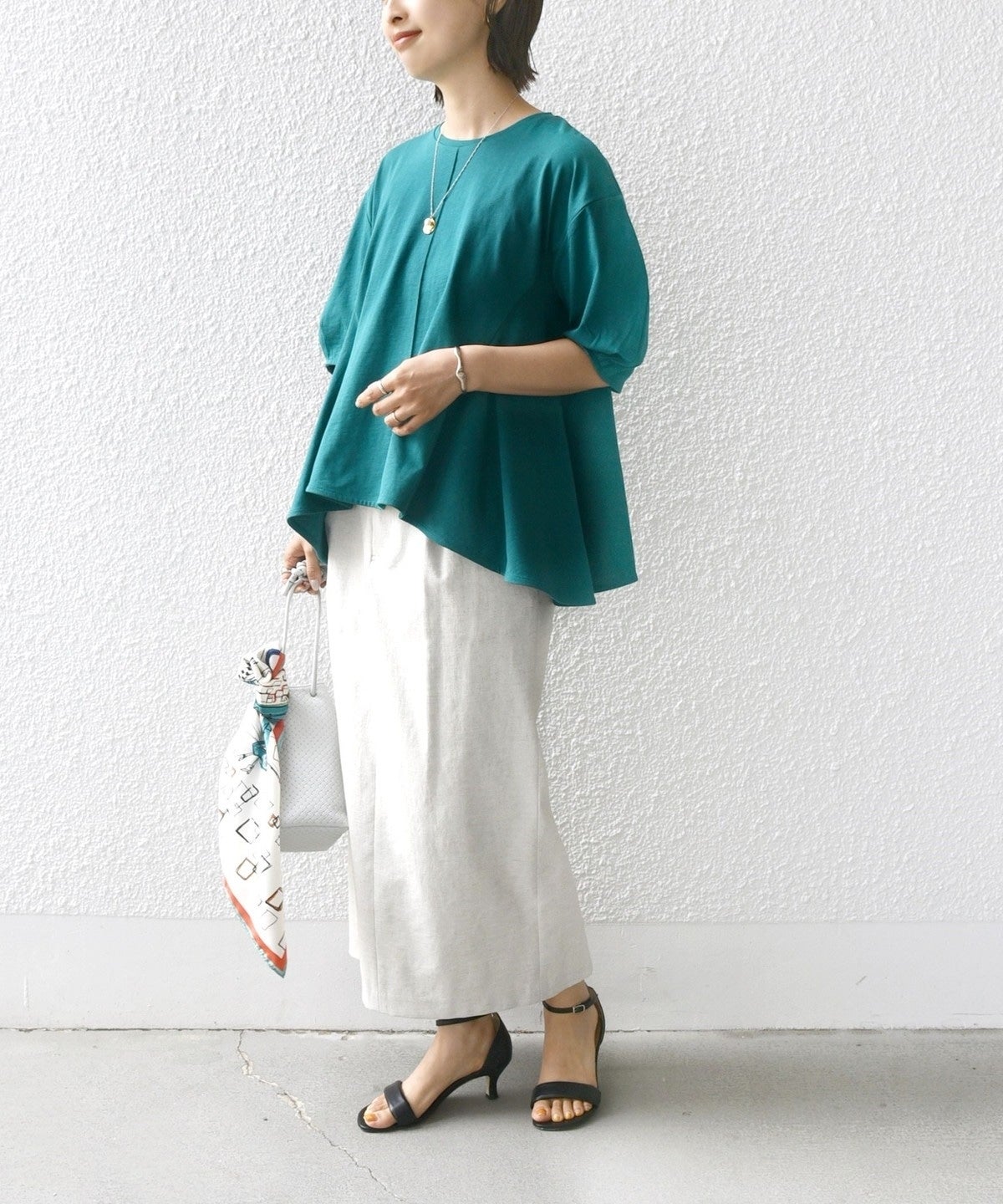 【WEB限定】 〈洗濯機可能〉へムフレア 5分袖 カットソー