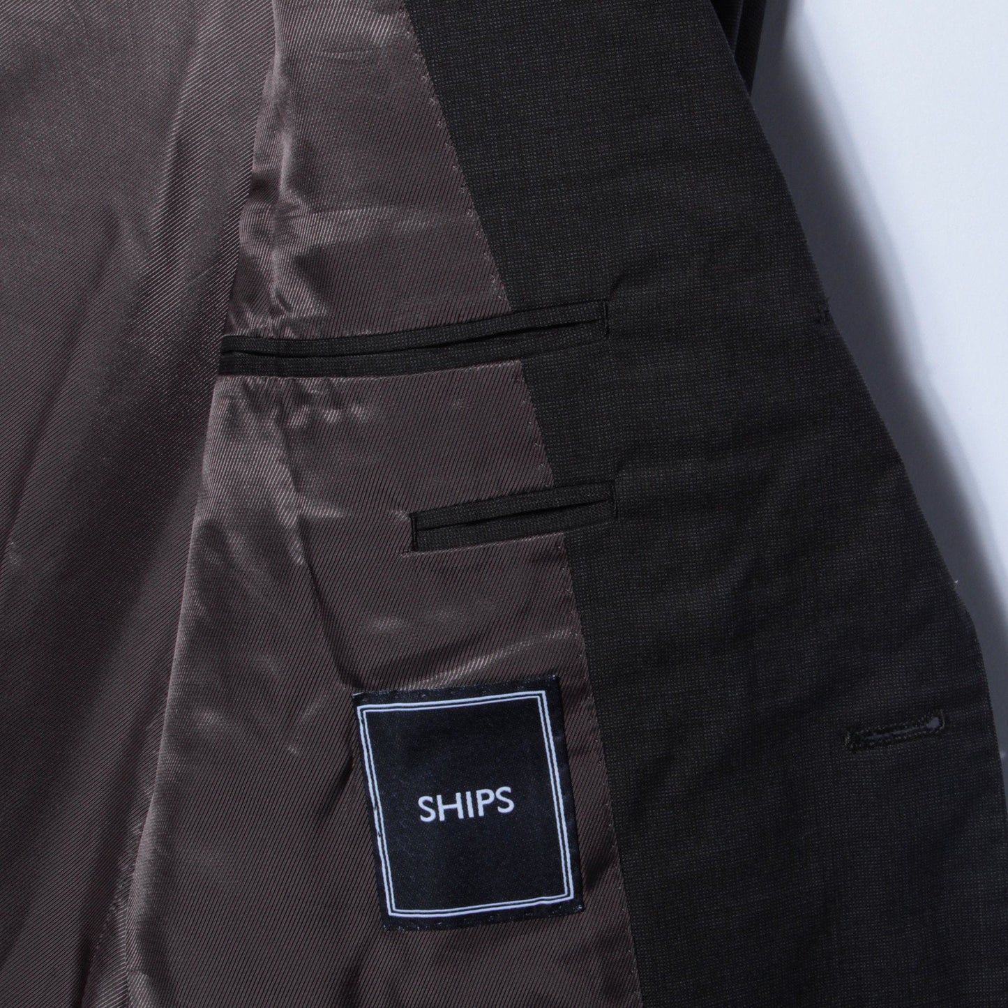 SHIPS:スーツ