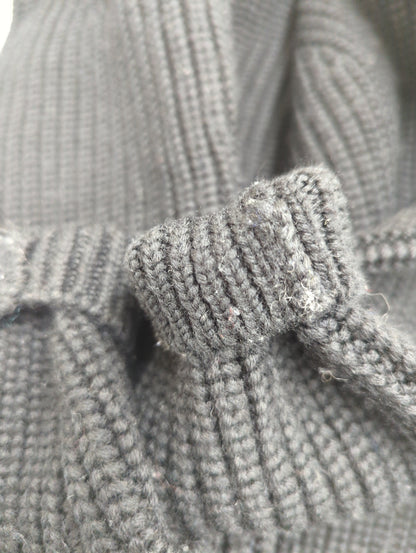 BATONER:SALAH AZE KNIT PO