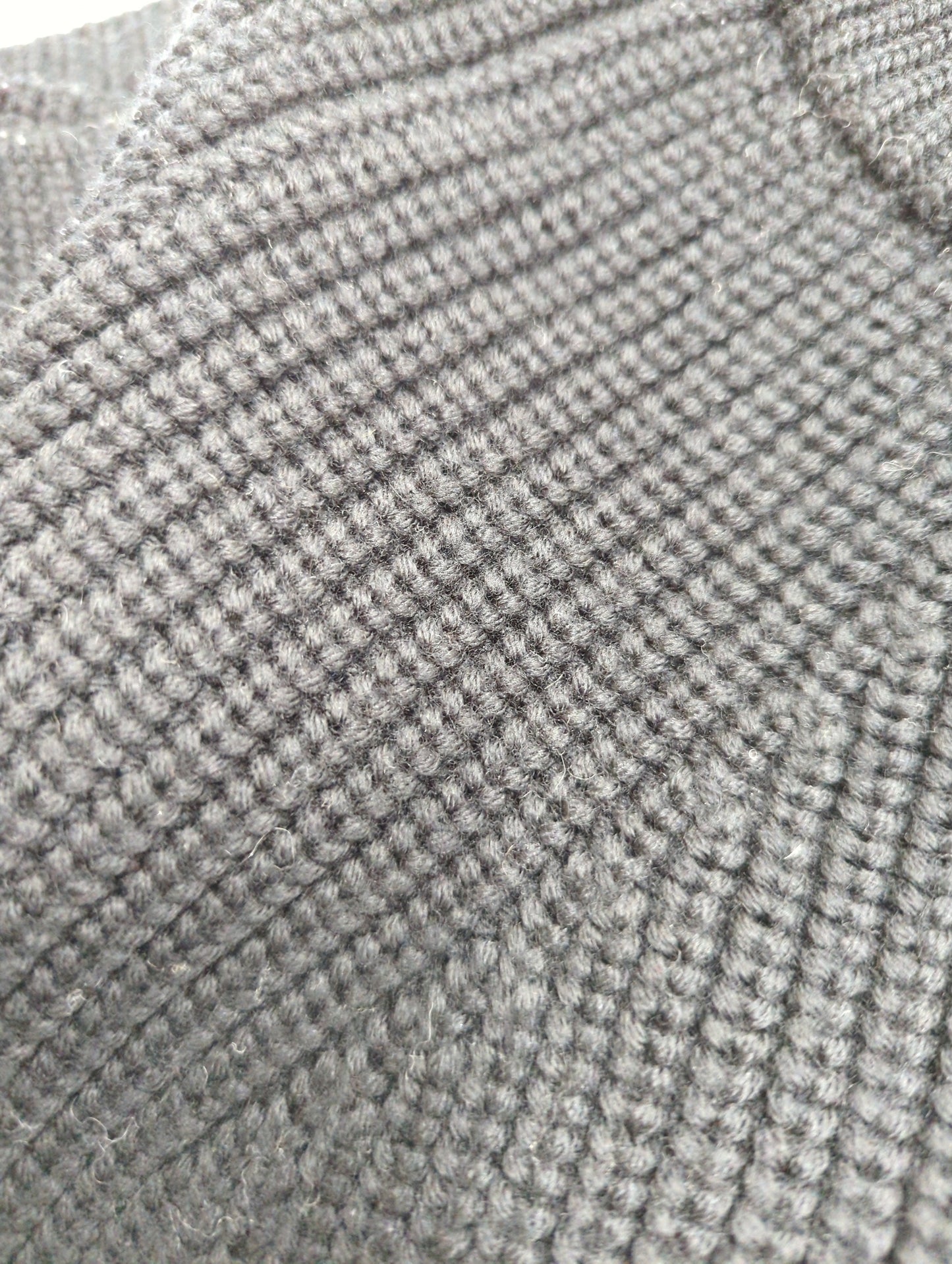 BATONER:SALAH AZE KNIT PO