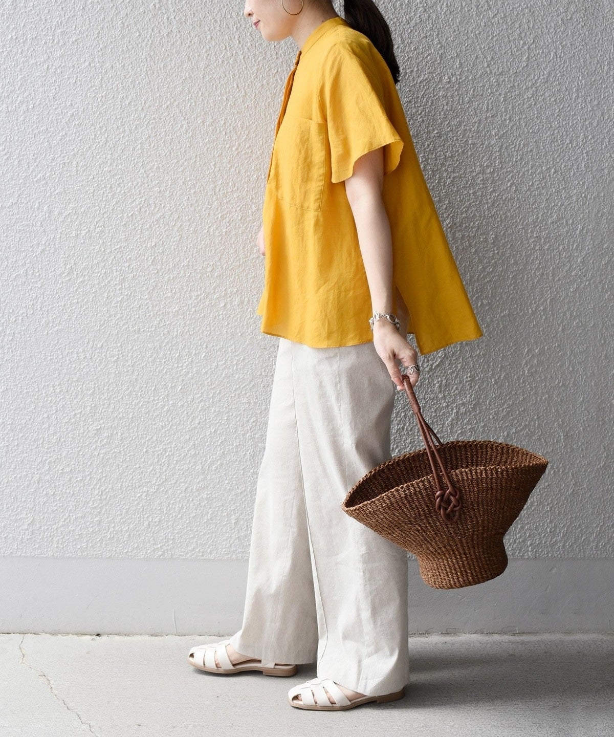 〈手洗い可能〉ウエストゴム麻混ピンタックパンツ