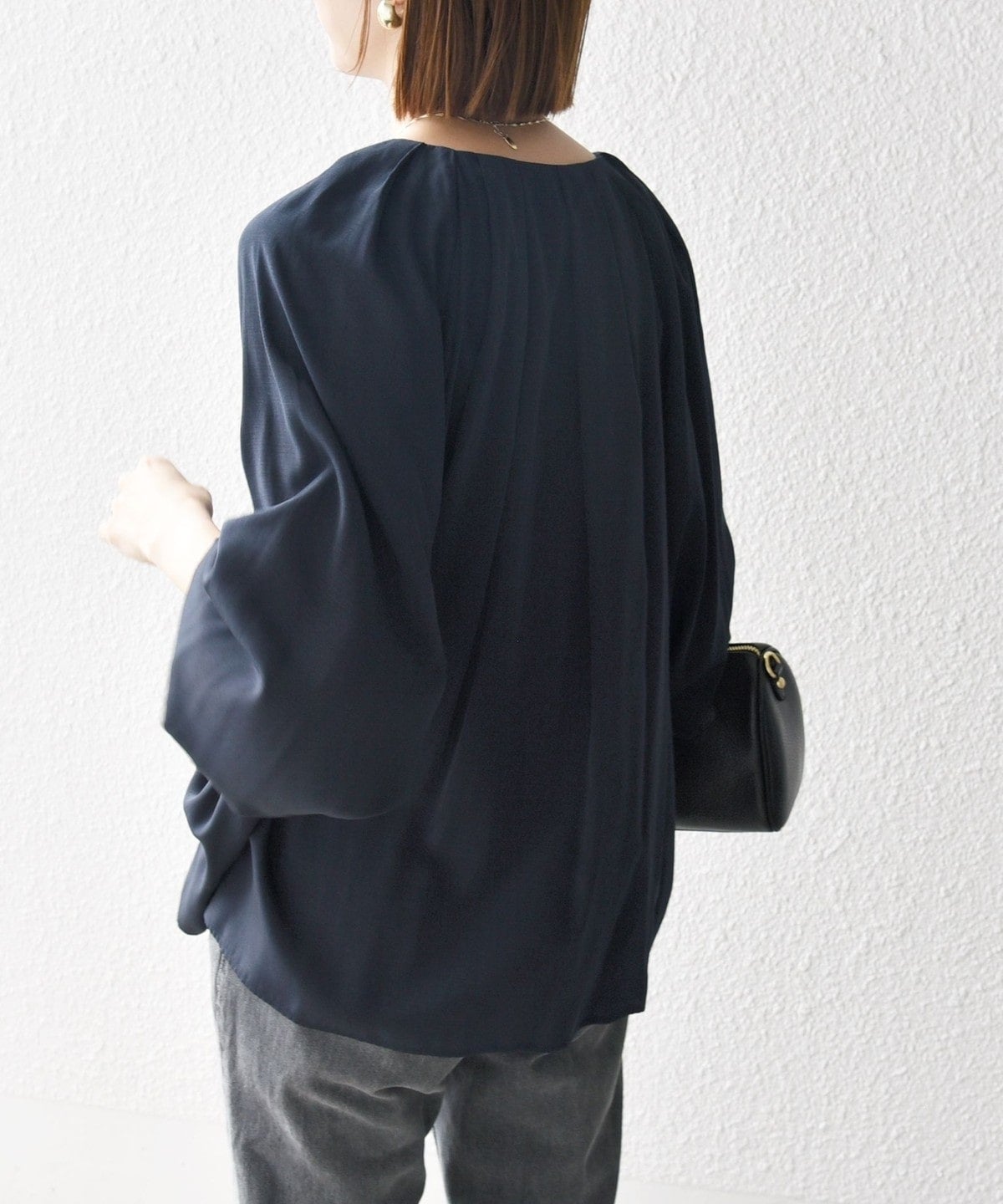 SHIPS any:〈手洗い可能〉ノーカラー ラグラン パフスリーブ ブラウス