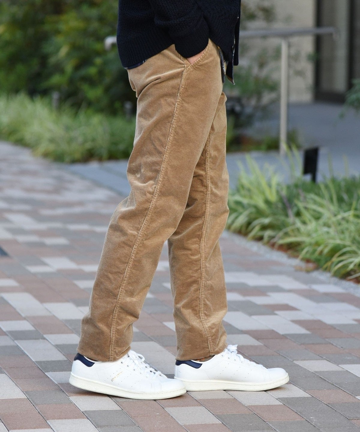 SHIPS:〈抗菌加工〉MADE IN JAPAN コーデュロイ テーパード チノパンツ