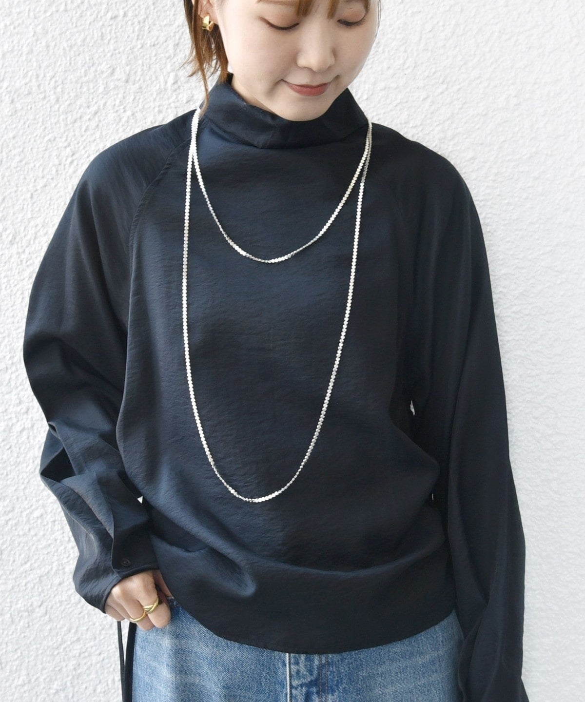 【WEB限定】〈洗濯機可能〉シアー ハイネック 2WAY ブラウス